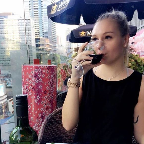 Meet your Posher, Samantha - Picture 1 of 1